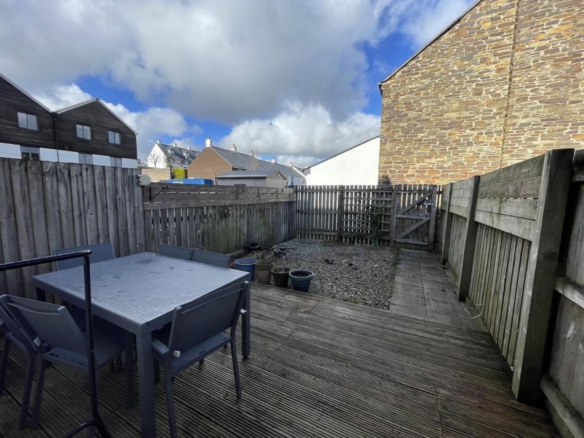 Comfortable Home W Private Parking Charlestown Charlestown  Bagian luar foto