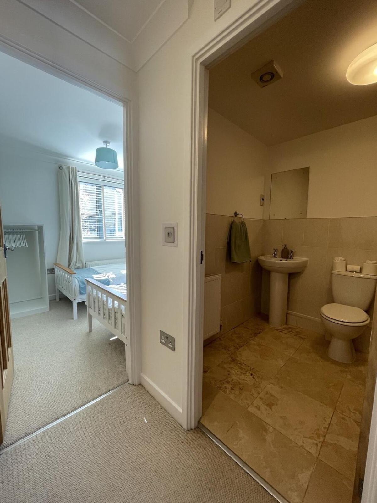Comfortable Home W Private Parking Charlestown Charlestown  Bagian luar foto