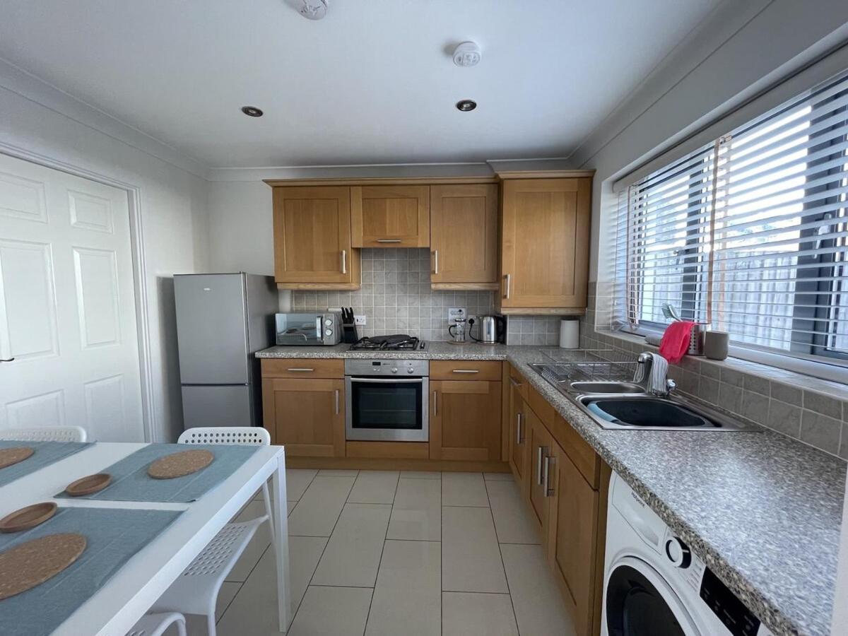 Comfortable Home W Private Parking Charlestown Charlestown  Bagian luar foto