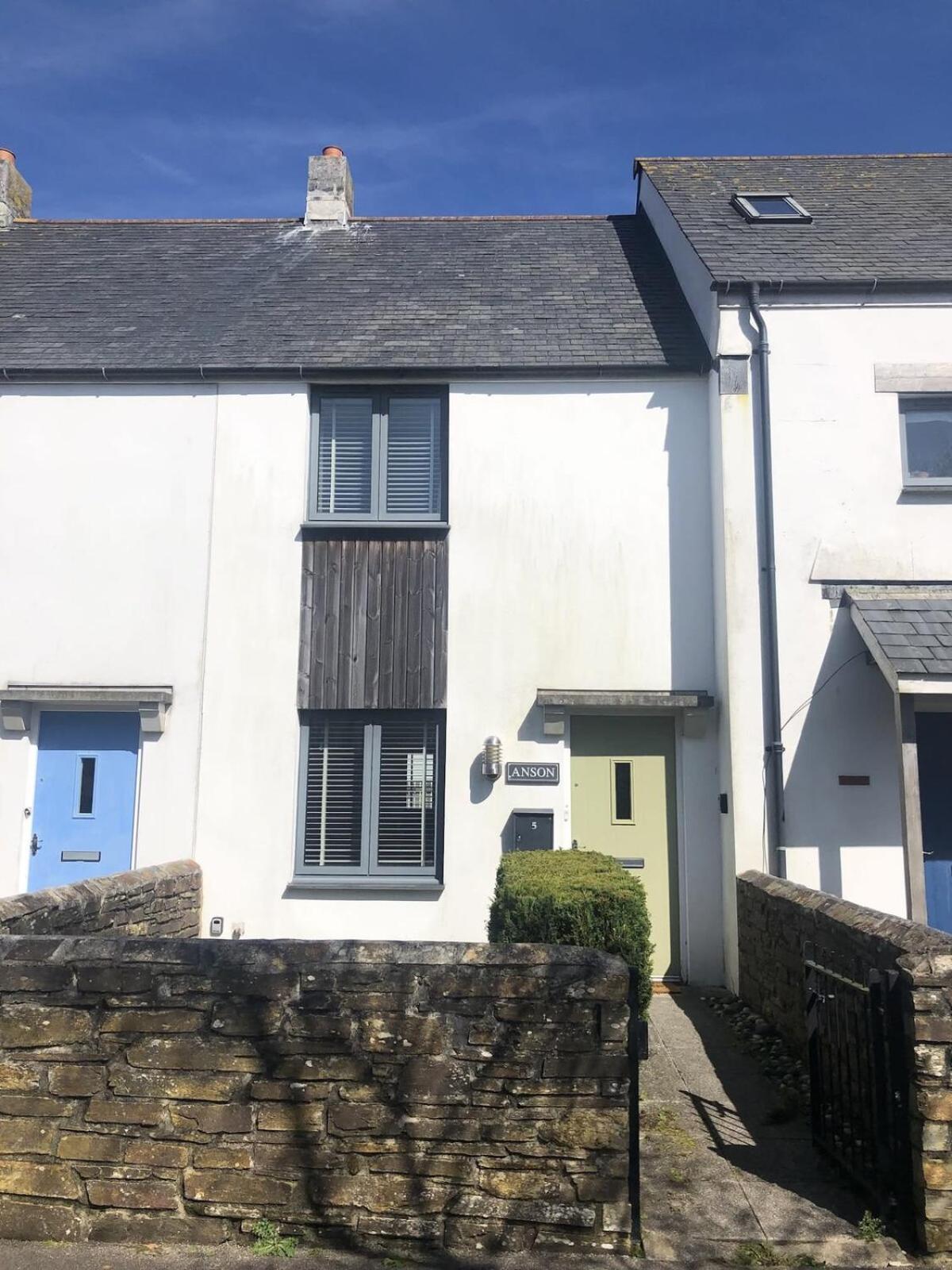 Comfortable Home W Private Parking Charlestown Charlestown  Bagian luar foto